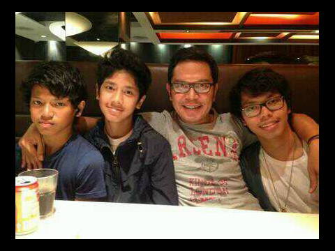 Emir in our heart ♥ We Are One! No day without support @Emyrmahira :) keep Enjoy with Admins: R-S-E.