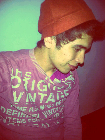 what:0975872832