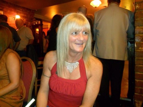 A happy wee lady in my new home :) grown up kids left home finally & l am loving life again Celtic my team, Scotland my country & a few beers keeps me sane :)