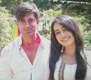 i am jst a super duper hyper crazy fan of qubool hain n asya !!....