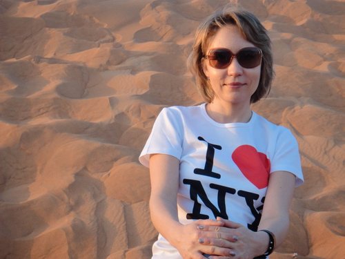 am_jenni's profile picture. 