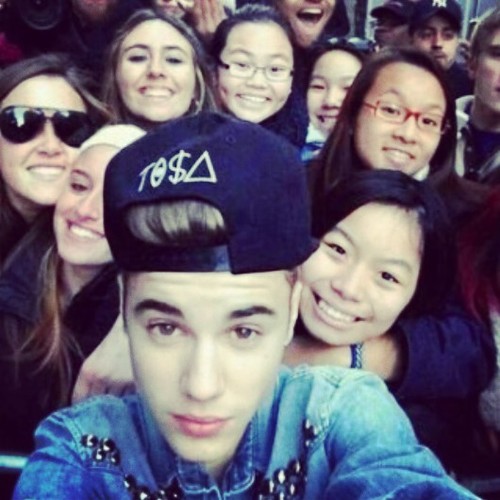 1 belieber,directioner,harmonizer e fenty