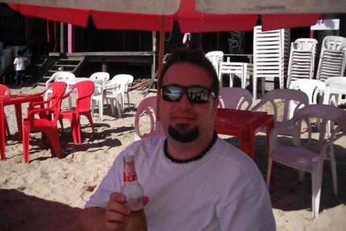 andrenery_br's profile picture. Não tente me auto-ajudar...