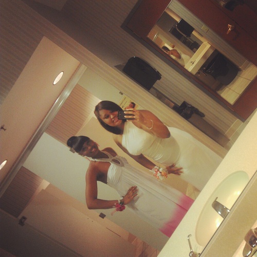 *Thiis youurr giirl Mimi_RedBone....... Iamm Cool Ass xchick Who Love To havve funn ,.... hmuu iff you want more info bout meeh....*