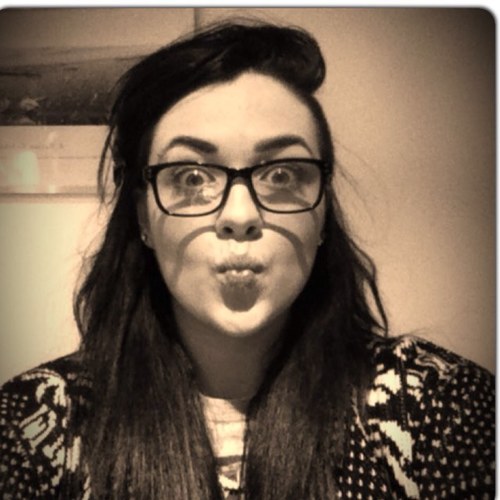 elliemcbroom1's profile picture. I never know what to write in these..im quite sarcastic is that enough?ill follow back..okay byeee oh i almost forgot i love when people smile :-)