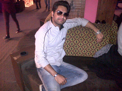 FOLLOW ME I FOLLOW U BACK....