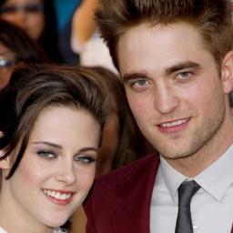 ☆ Twihard l Robstener l Krisbian l Robsessed ☆ Bookwurm / Fangirl 
♥SRonan/ Jlaw/Jhutch/Mirons/Lhale♥
♥HOST~PLL~THG~DIVERGENT~FALLEN~MATCHED♥ 2NE1 AND BIGBANG