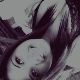 oqe a vida ofereceu tá escrito nas estrelas quem meshe lá é Deus, não quero fluxo não, eu quero viver bem, tenho tudo qe eu qero, eu não invejo a niguém ❥