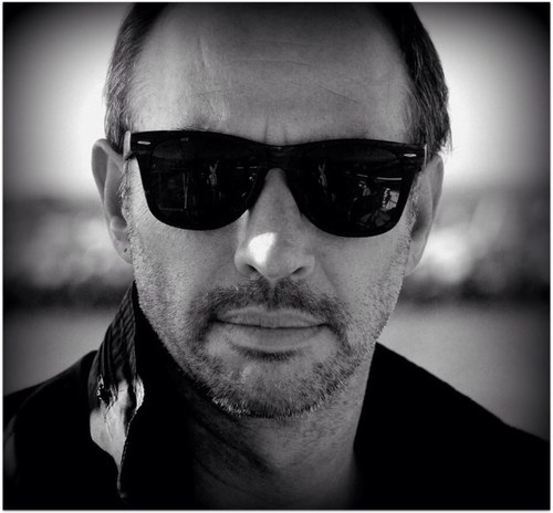 alanglass1's profile picture. Corporate communication consultant, song writer, producer, published author with Pan Macmillan, voice artist. co-creator Beautiful Creatures, Event Producer