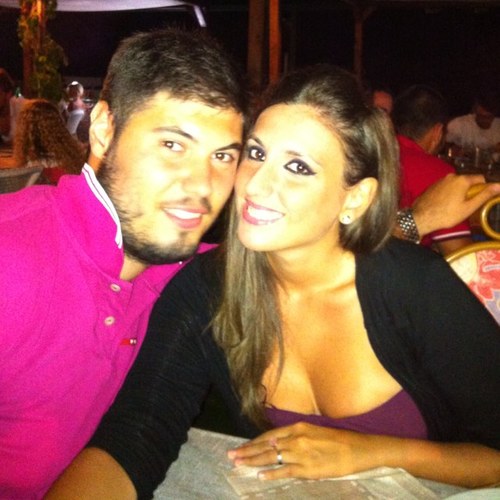 Mariaritadv2's profile picture. La luce è opera di un'artista inconcludente perchè spesso il buio si prende gioco di lei e la nasconde Cit di1poeta senza volto&senza nome ma dall animo grande