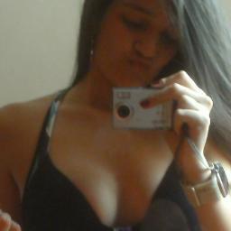 A vida é feita de camadas que descascam com o tempo.