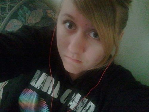 Ummm not to much to say. Follow me please! :)