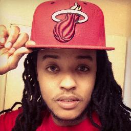 World Traveler, love to help others, avid sports fan nickname #Stamps #HTTR #Terps #TeamHeat (Caminando por el sendero del egoismo YA!)