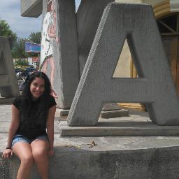 andreaa_charles's profile picture. happy teenager :D
~vampette~ @thevampsband