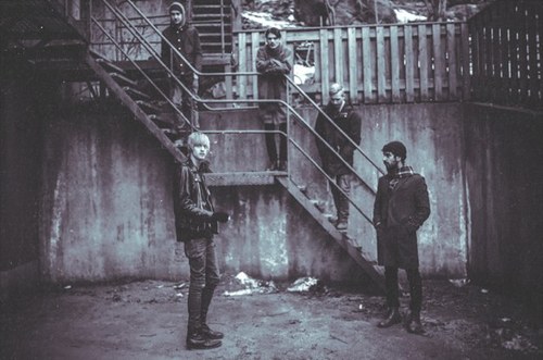 GeorgianWaters's profile picture. Pop band from Sweden.
http://t.co/HlJKFAIFzR