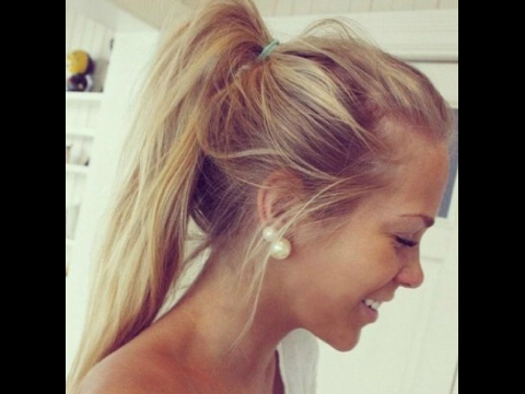 Small town princess/ fittie/ awkward /nerdy/ bitchy / boy crazy /sassy / food obsessed/ FOLLOW ME BETCH.