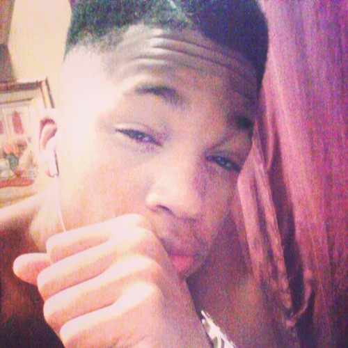 ahh younqin out that Ganq ' follow mee . . .