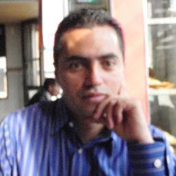 Bogotano.Tecnólogo en sistemas. Docente.