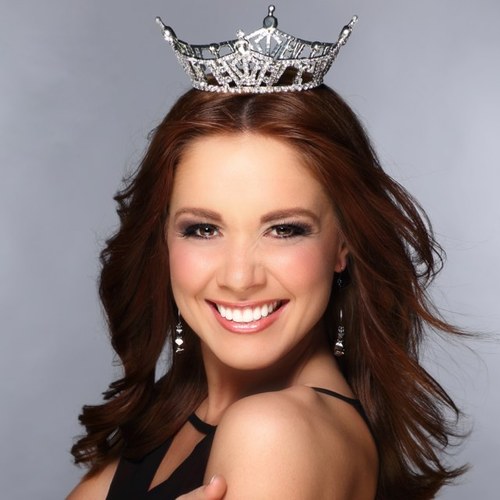 The official twitter for Miss Chicago 2013, Savannah Teegarden. E-mail misschicago2013@gmail.com for media or event appearance requests.