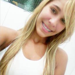 Sou da miinha peQuena picachú @fabricianunes_   face : http://t.co/0QhI5nVR7t