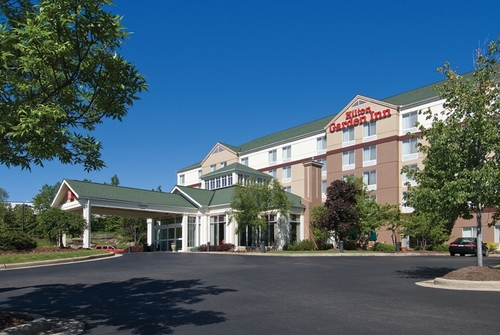 Twinsburg's Premier Hotel! 330-405-4488