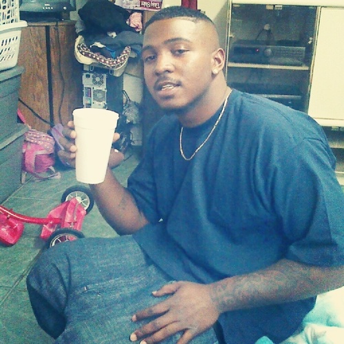 Ima Keep It real short && Simple... Iam just a yung nigga Grinding , && Getting to the money $$$ FYM|| Follow Me BITCH!