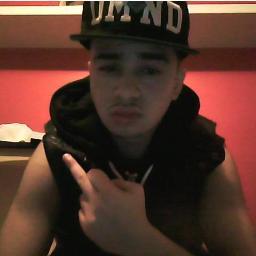 rheyaz_s's profile picture. Deleted