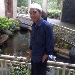 Seorang tenaga pendidik