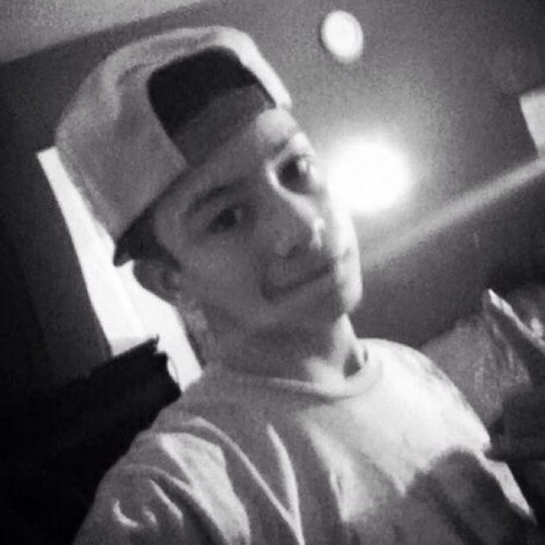 DavilaChris1264's profile picture. 