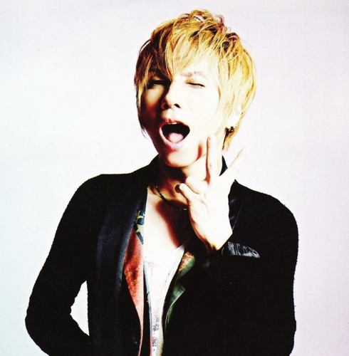 JK2です！X,XJAPAN,hide,Janne Da Arc,Acid Black Cherry大好きです(*´∀｀*)  フォローよろしくお願いします♪