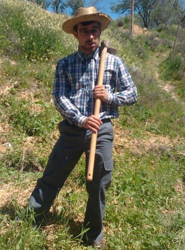 *Anacleto el labraor* pariodista de gente de pueblo, que viva los pueblos que son lo mejor de nuestro país ;-)