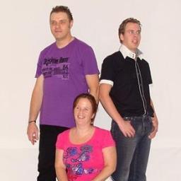 Een leuke  gezellige band uit Amersfoort, die houden van muziek maken en het niet voor het geld doen. Hun liefde ligt voornamelijk bij muziek van ned bodem.