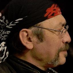 MuratSahinOcal's profile picture. motosiklet ve edebiyat. gerisi kirli teferruat.