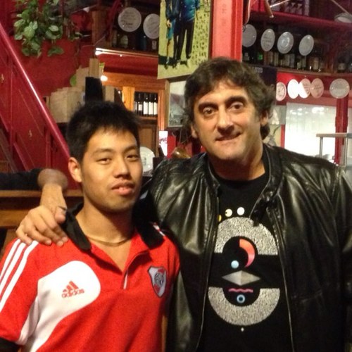Fanatico del buen futbol. Hincha y orgulloso de River Plate. Atleta federado corredor de 100, 200, 400 y 800 mts.