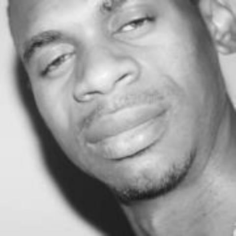 WordPress developer, mentor da comunidade WordPress Angola.
https://t.co/bcbiy8lr9X