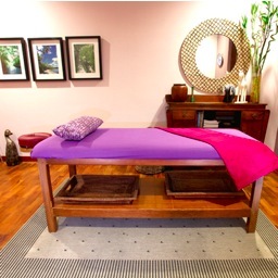 The most beautiful and relaxing spa in BSD.
Jl Palm Merah IV Blok BL No.9 GriyaLoka Sektor I.3 BSD. Telp 5373990. Pin BB 28B4403A. balekupu@ymail.com.