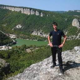 mitrofanov_e's profile picture. Мне 19 лет,люблю заниматься спортом.