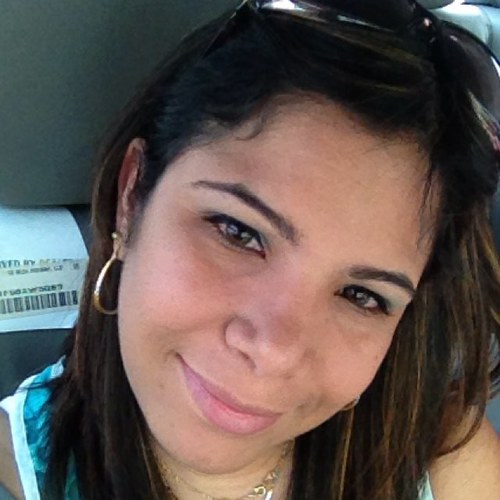 Les cuento que soy alguien que aun tiene mucho que conocerse. Me considero buena persona y amiga. Esposa de @etanol22 y recien madre de Krystal. super feliz