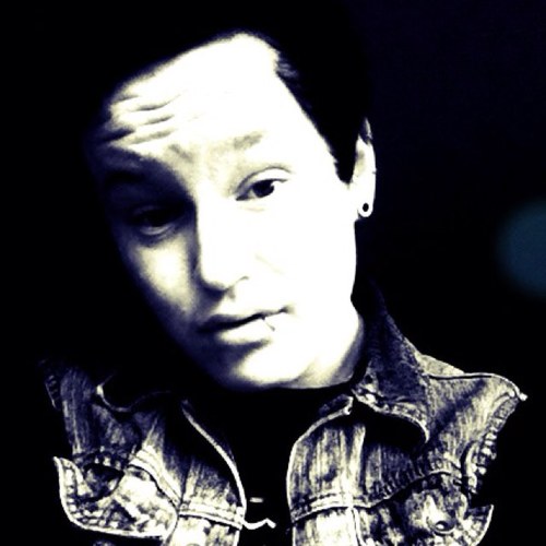 Believe_to_Sing's profile picture. Each day renew a canvas , and paint something colourful  and bright , always have something  memorable and happy too look back on (: