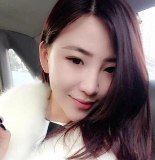 Roro201Li's profile picture. Actually I am a fashion designer.My product to see the world.Like please let me know.