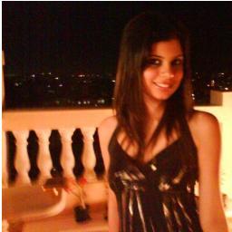 *CAUTION: MOODY*  *CHOCOLATE LOVER* *DRAMA QUEEN* *CRICKET* *my only job description: STAY PRETTY. Not a Doctor yet Psst: I'm here cuz my family is on FB