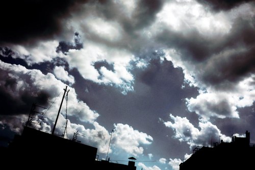 Nubes_al_alba's profile picture. me sigues, te sigo. Muy sencillo.