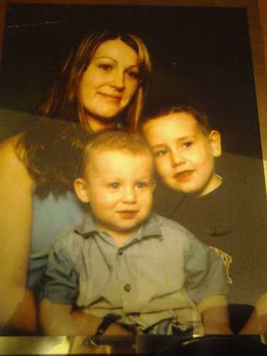 Samantha_miimii's profile picture. Family preservation!! I am looking for my two boys whom were wrongfully taking by the state. Any information that may help me.