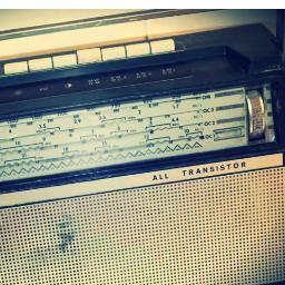 DengerinRadio's profile picture. nongkrong denger radio
lagi bengong denger radio
pas bete denger radio
baru jadian denger radio 
diputus bokin denger radio
radio bikin idup jadi lebi idup