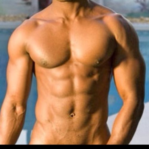 GuillianJones's profile picture. I'm a openminded, laid back , down to earth bisexual guy.. enjoying a little of both worlds! #Teamsingle #Teambisexual #TeamiPhone