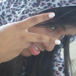 Sou uma garota legal,divertida,bonita,sincera,preculpadisima com os amigo e fiel a Deus.
Gosto de que gosta de me como amiga amo o que fasso gosto de tudo.
