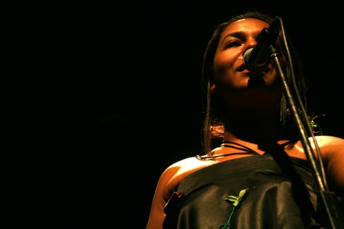 Ju_Mota's profile picture. a moça de unhas vermelhas