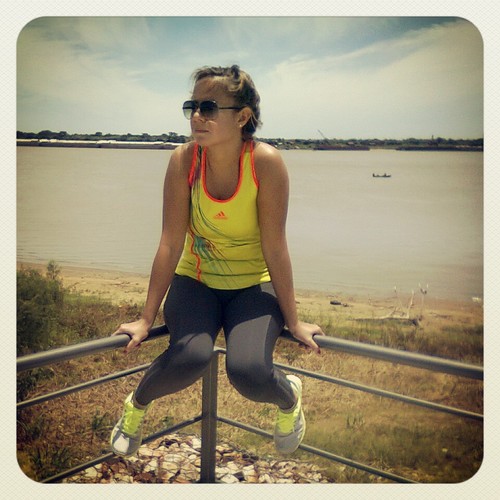 clarimereles's profile picture. 