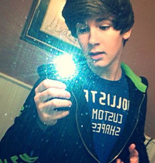 Dopeheld's profile picture. Jason | Belieber | Arianator | 15 | NF=NFB | Believe in yourself |