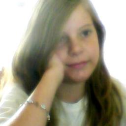 TefiinhaB's profile picture. Hello, adoro rock! Segue? Sigo de volta ^^